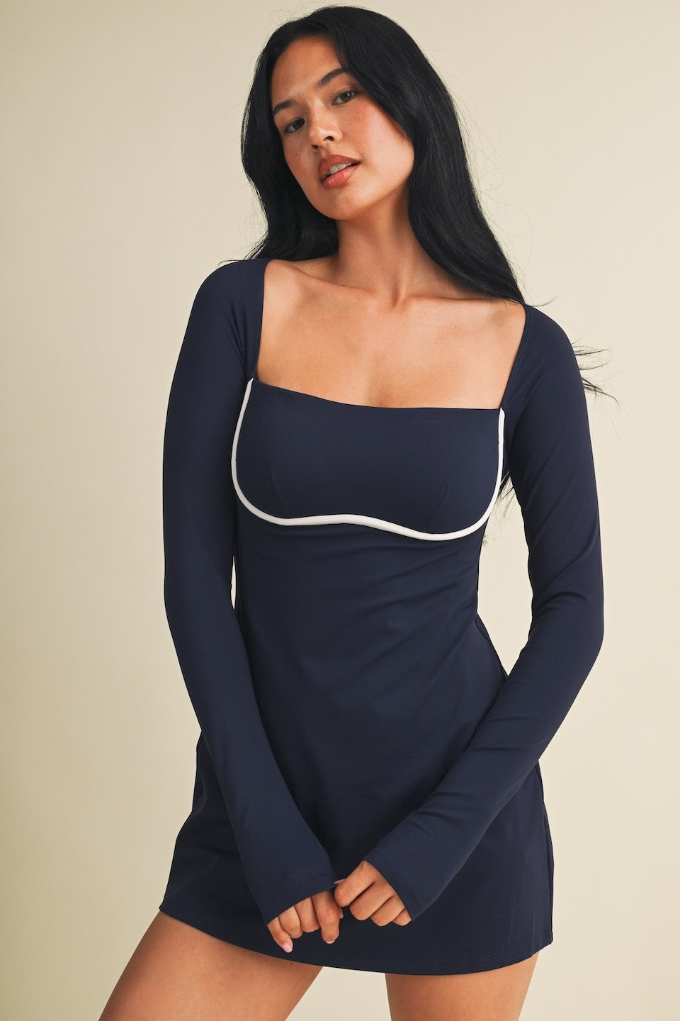 Long Sleeve Sweetheart Dress
