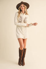 ID9321 LONG SLEEVE EMBROIDERED BUTTON DOWN SHIRT DRESS: CREAM COMBO / M