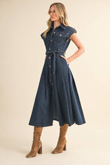 BUTTON DOWN MIDI DRESS: DK DENIM / M