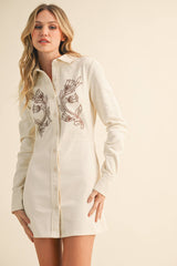 ID9321 LONG SLEEVE EMBROIDERED BUTTON DOWN SHIRT DRESS: CREAM COMBO / S