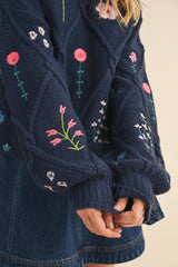 IT4253 MULTI FLORAL EMBROIDERED LATTICE CABLE SWEATER: NAVY / M