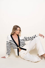 CHIC CLASSY ELEVATED BASICS GOLD BUTTON CARDIGAN-OI6614FO: BLACK/WHITE / Contemporary / S