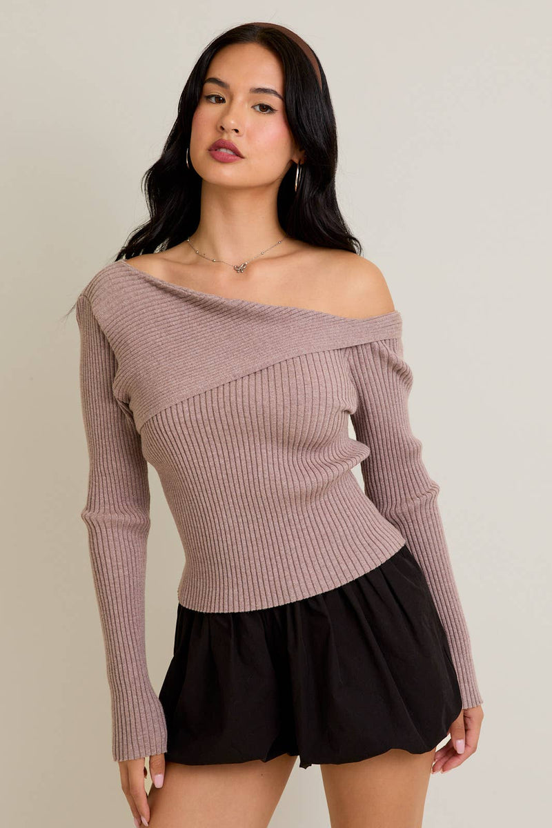 ONE SHOULDER RIBBED DIFFERENCE DETAIL SWEATER TOP: H BROWN / S