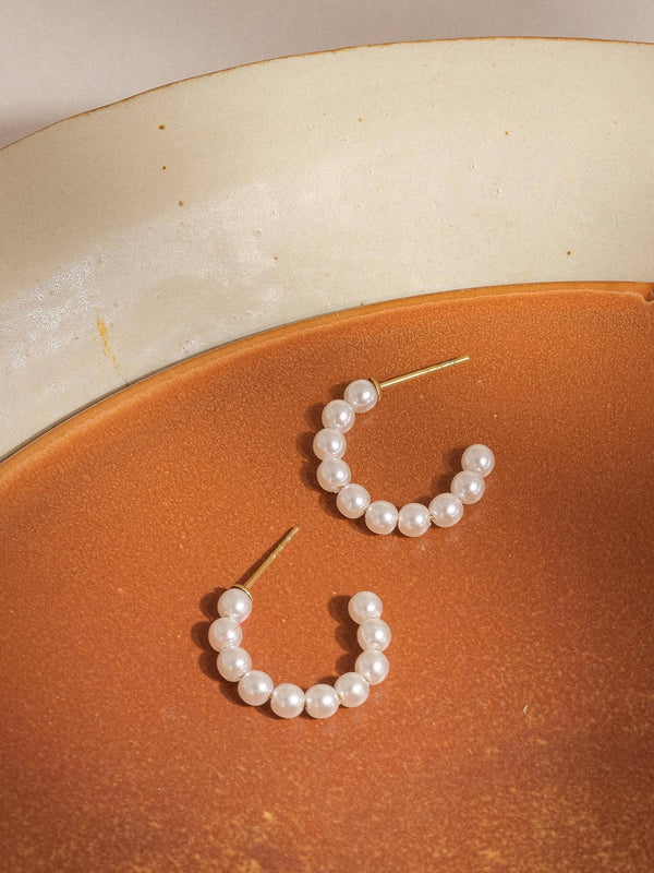Chapin 18K Gold Non-Tarnish Pearl Hoop Earring: White