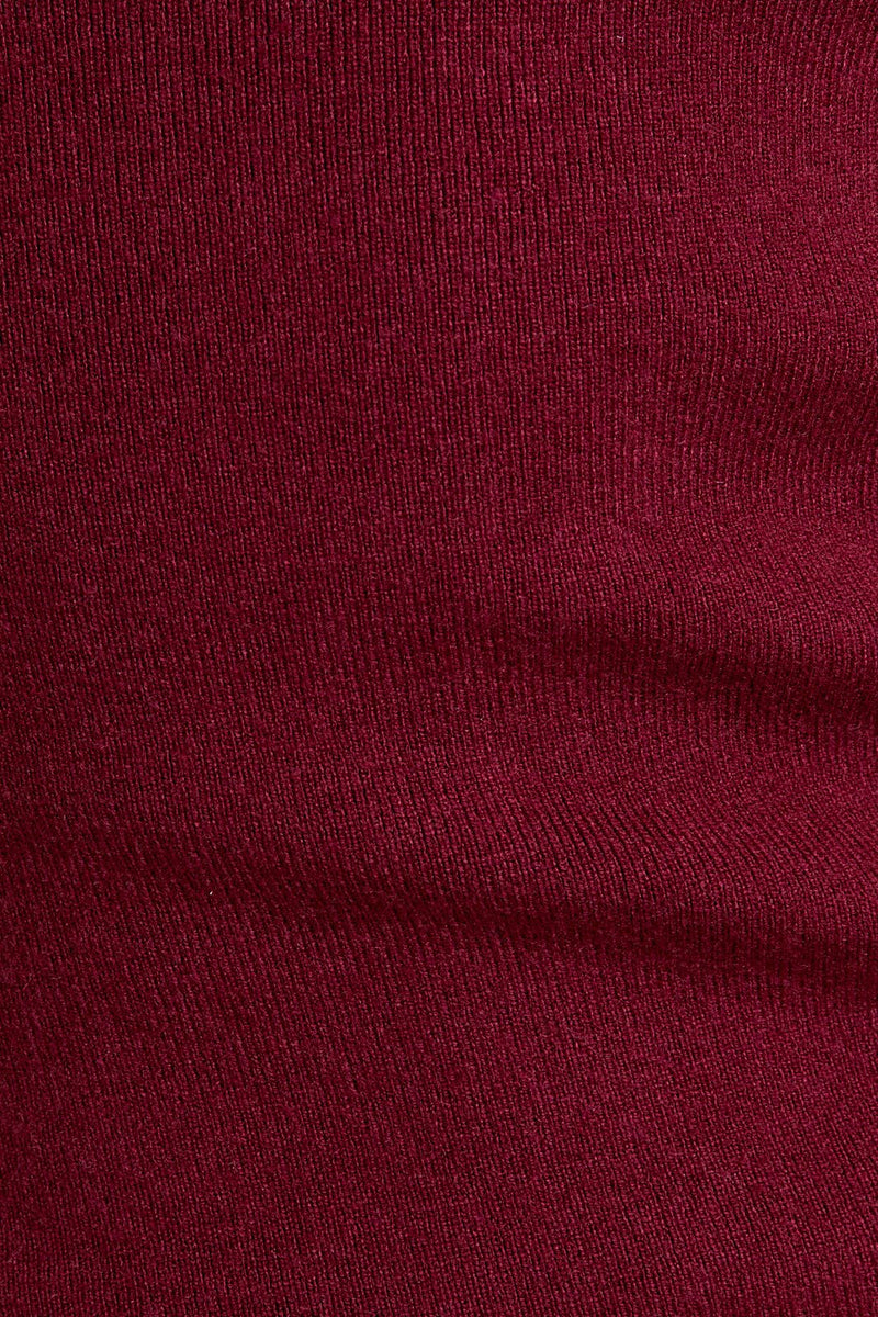 BOAT NECK RUFFLE HEM SWEATER DRESS: BURGUNDY-IVORY / M