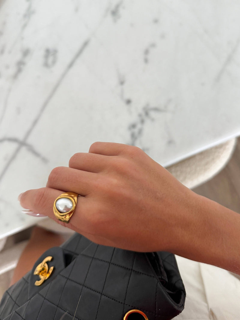 THE PEARL RING: 8