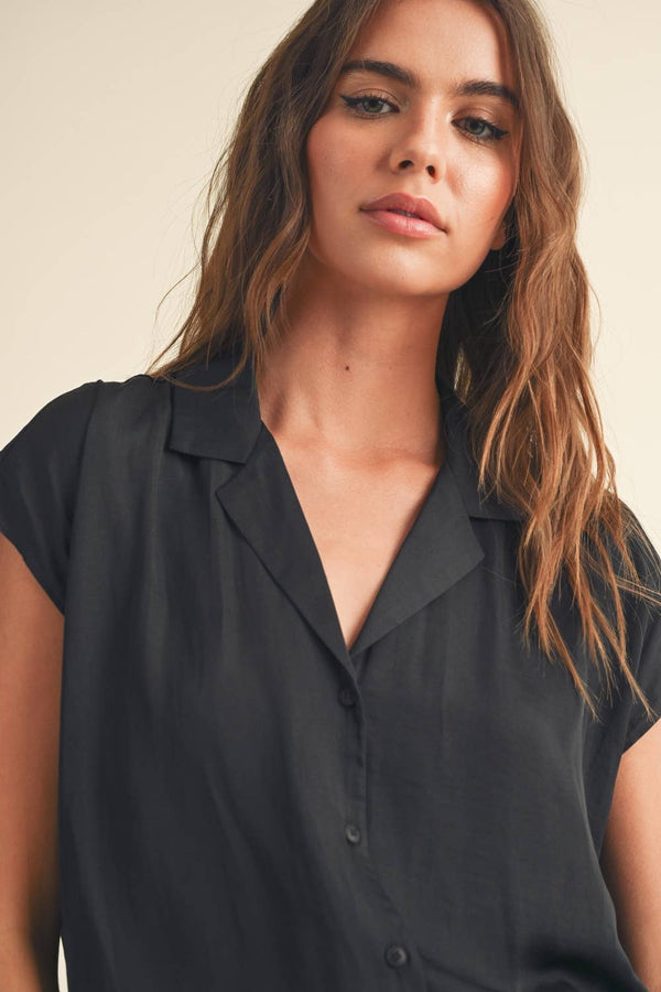 BUTTON DOWN SHIRTS: Black / L