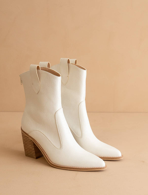 The Tara White | Two Paneled Western Boot: White / 6.