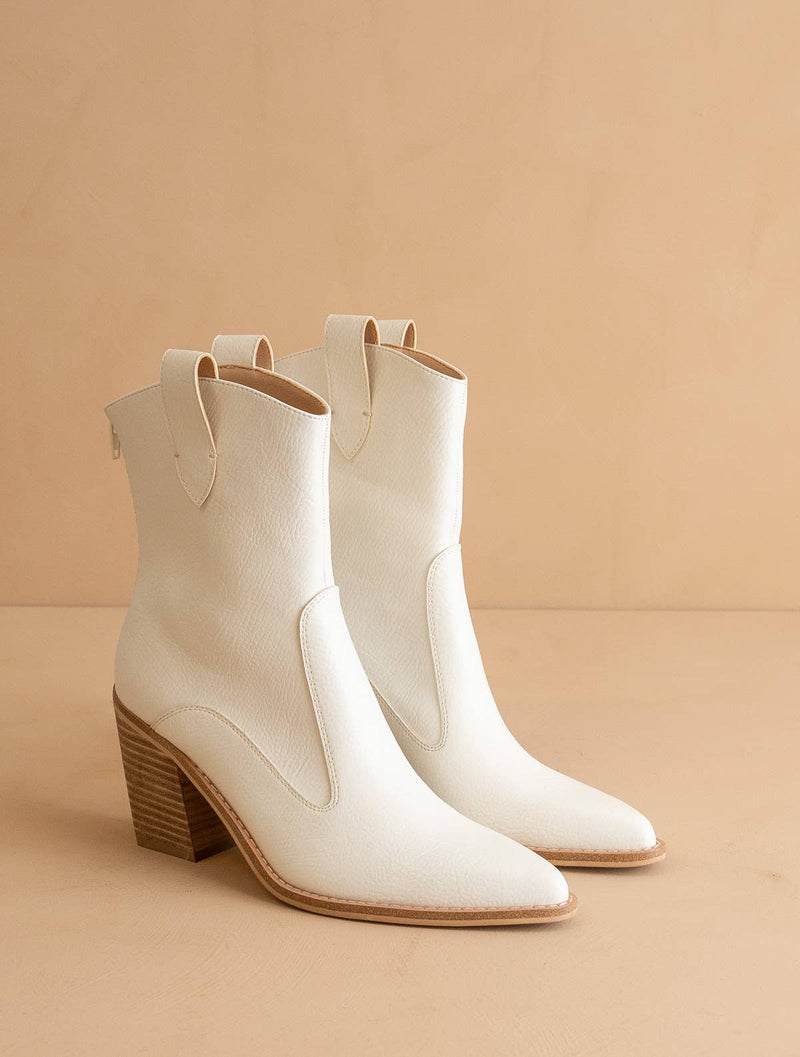 The Tara White | Two Paneled Western Boot: White / 6.5