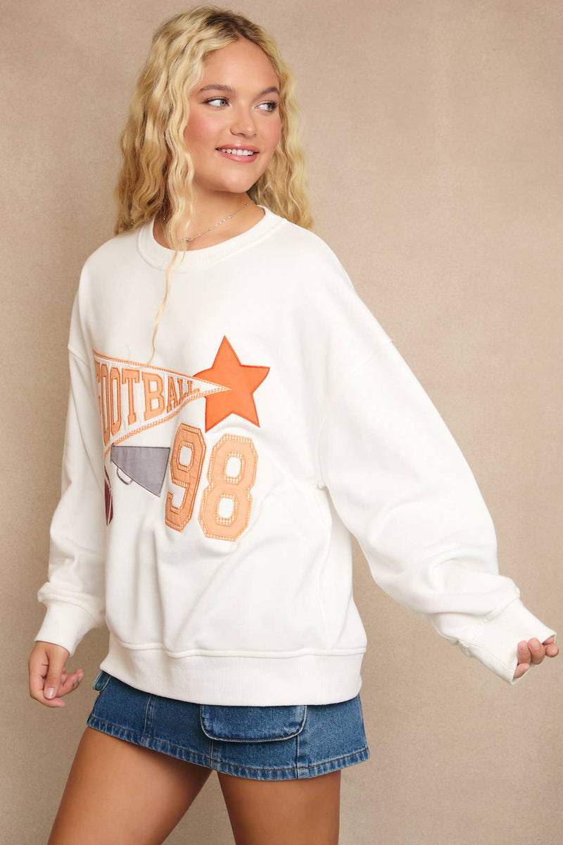 "FOOTBALL" PATCH WORK OVERSIZED SWEATSHIRT: White / L