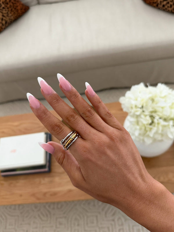 GIA RING: 7