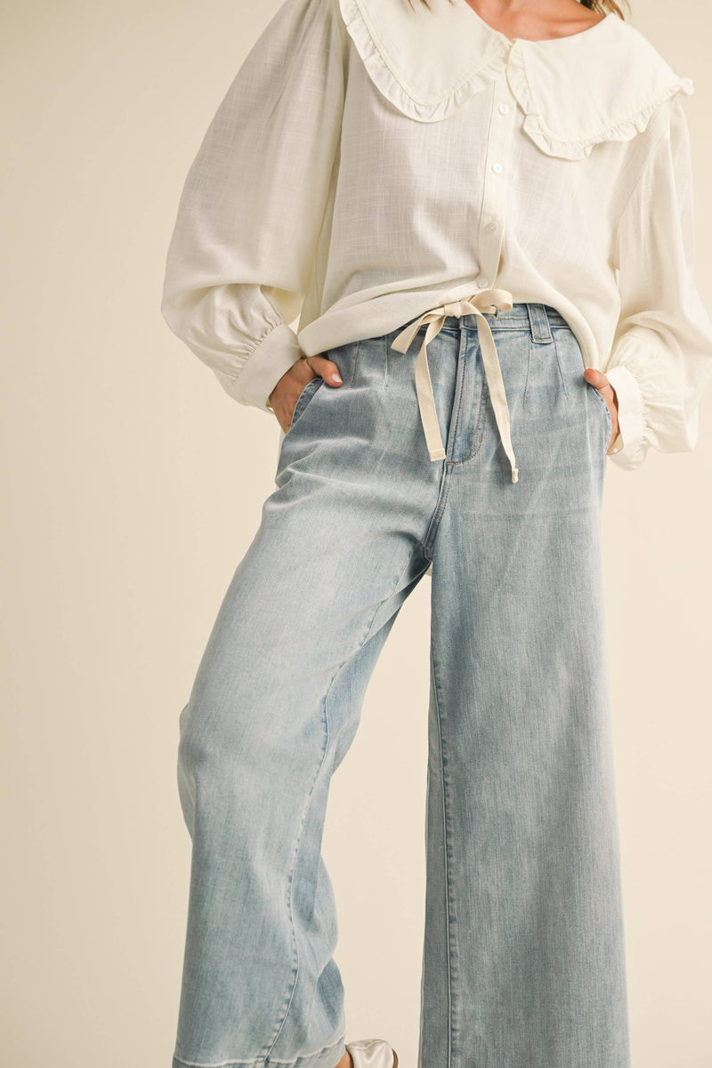 P4880   WASHED DENIM WITH TIE FRONT PANTS: DENIM / L