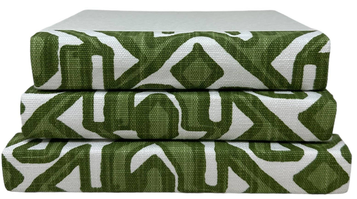 Bermuda Green Geometric Fabric / Off-White Cover / 8.5-9.5