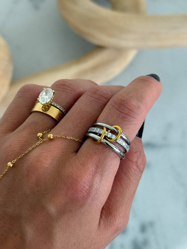 TAYLOR RING: 8