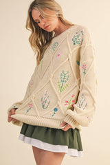 IT4253 MULTI FLORAL EMBROIDERED LATTICE CABLE SWEATER: NAVY / M