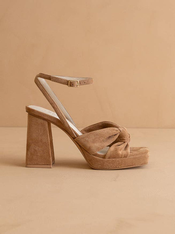 The Zoey Almond | Knotted Band Platform Heel: Almond / 7
