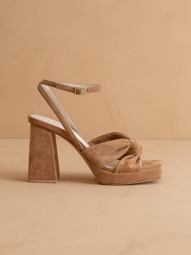 The Zoey Almond | Knotted Band Platform Heel: Almond / 7