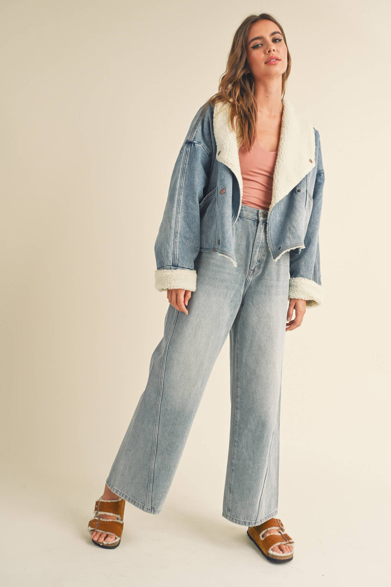 SHERPA LINED DENIM JACKET: DENIM / S/M