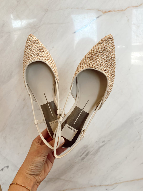 DOLCE VITA: NARAH FLATS IVORY LEATHER