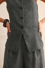 SQUARE NECK BUTTON FRONT VEST M