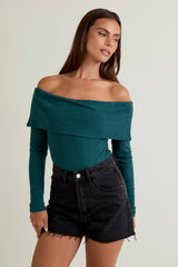 OFF SHOULDER LONG SLEEVE TOP: CRIMSON / XS