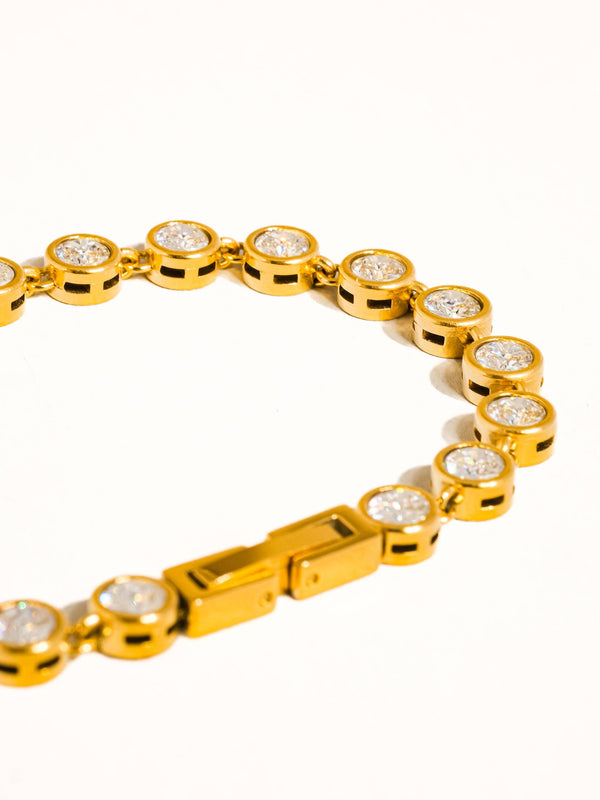 Amity 18K Gold Non-Tarnish Round Rhinestone Bracelet: Yellow Gold