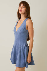 SLEEVELESS V-NECK SUEDE MINI DRESS: DUSTY BLUE / M