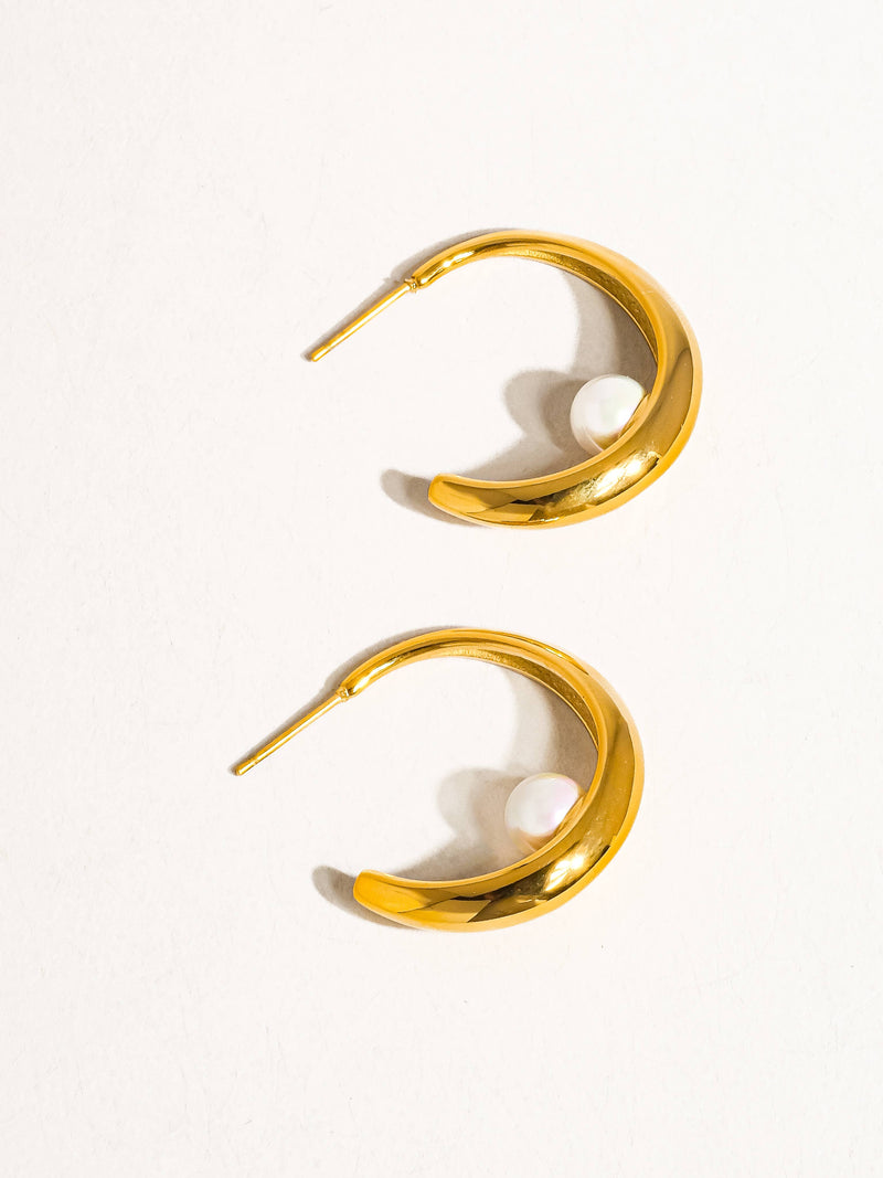 Antoine 18K Gold Non-Tarnish Hoop Pearl Earring: Yellow Gold