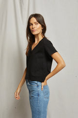 FRANKIE V-NECK TEE