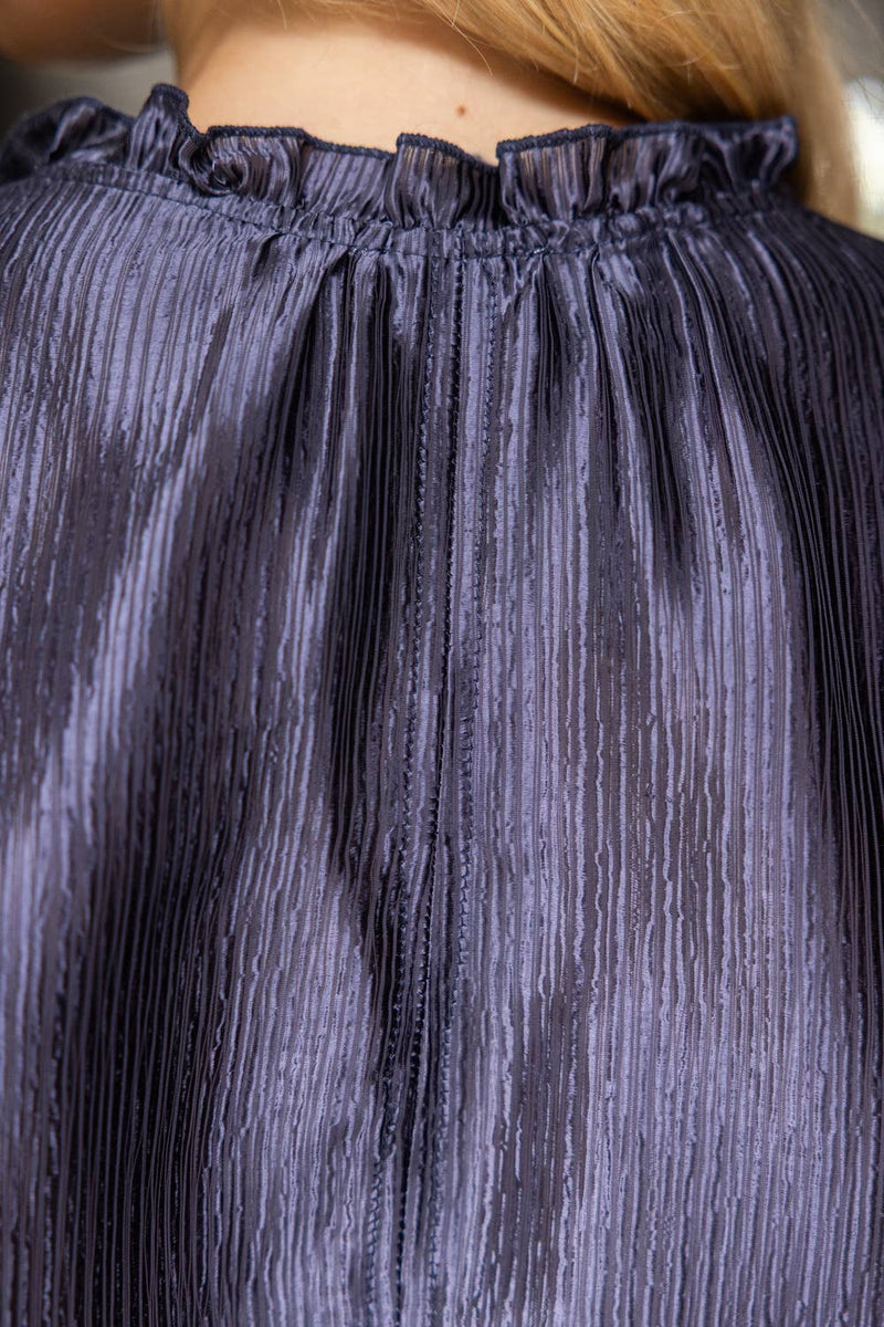 35945 Smock and Ruffle Detail Metallic Woven Top: Navy / S