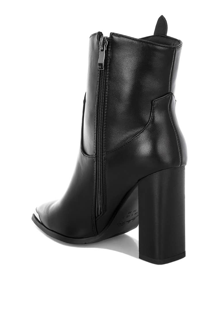 Hatter Pointed Toe Faux Leather Boots: Black / US-9.5 / UK-7.5 / EU-40.5
