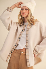 IJ1643 PLAID CONTRAST SHERPA BUTTON DOWN SHACKET: CREAM / L