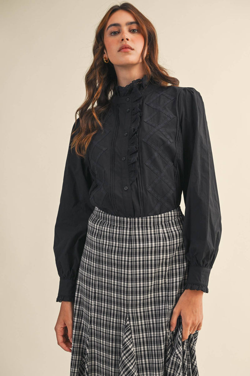 RUFFLED LACE TOP: M