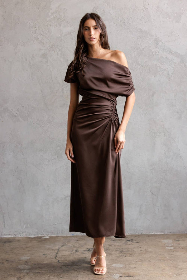 JD9203-ONE SHOULDER RUCHED MIDI DRESS: CHOCOLATE / S