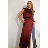 TOP AND COLOR BLOCK SKIRT: WINE / M