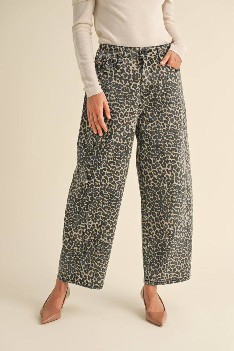 LEOPARD PRINT BARREL PANTS L