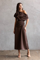 JD9203-ONE SHOULDER RUCHED MIDI DRESS: CHOCOLATE / M