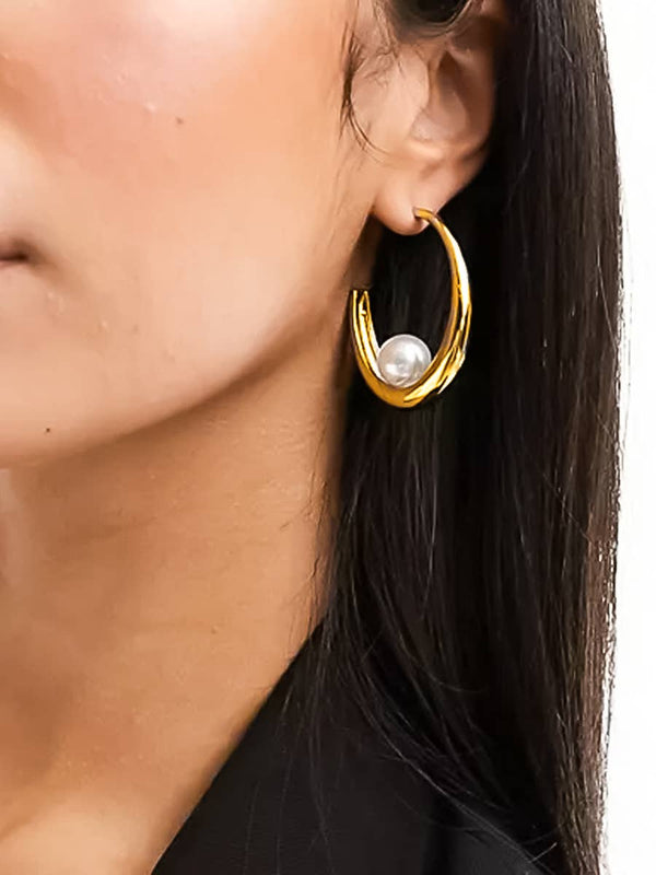 Antoine 18K Gold Non-Tarnish Hoop Pearl Earring: Yellow Gold