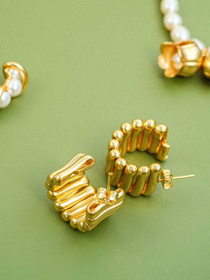 Nyla 18K Vintage Gold-Plated Modern Hoop Earring: Yellow Gold