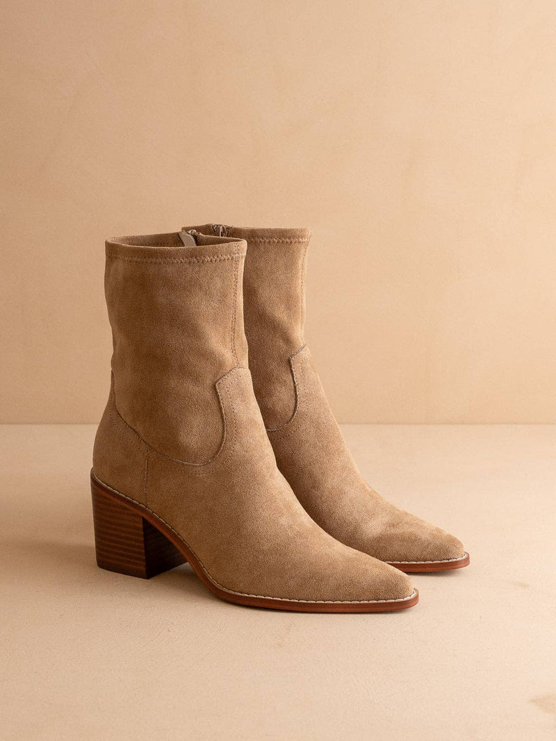 The Vienna | Latte Sleek ankle hugging bootie: LATTE / 6.5