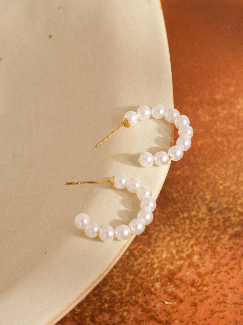 Chapin 18K Gold Non-Tarnish Pearl Hoop Earring: White