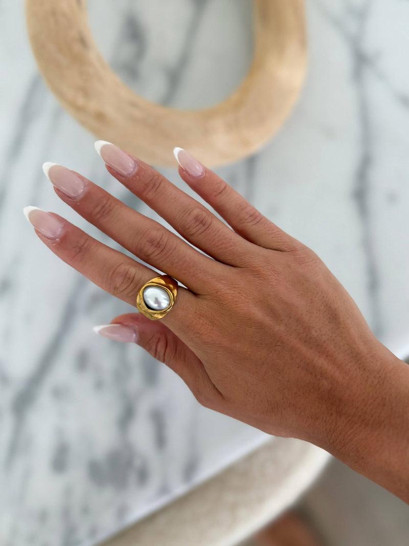 THE PEARL RING: 8
