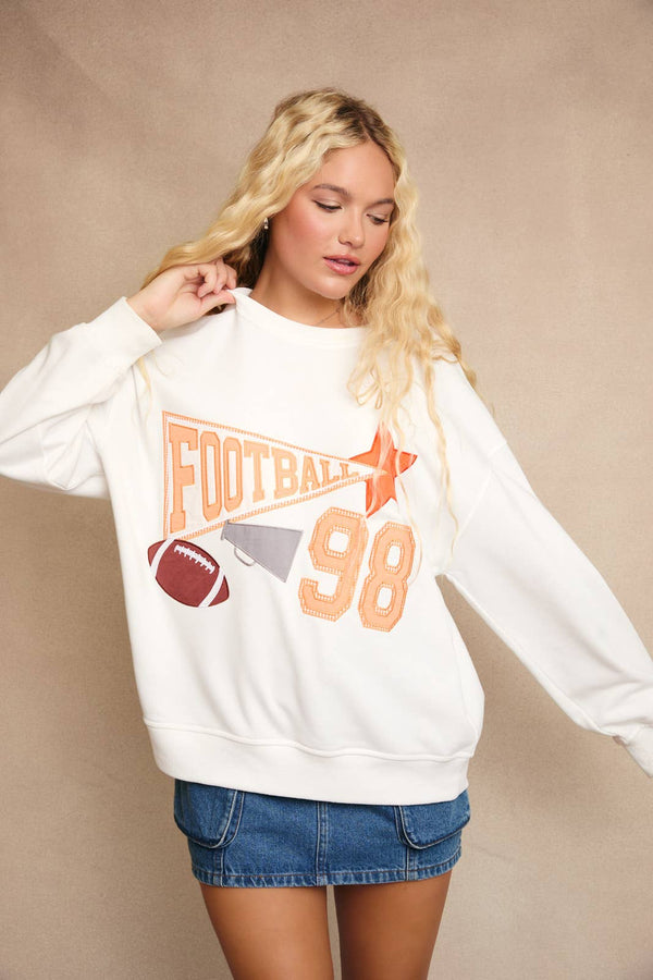 "FOOTBALL" PATCH WORK OVERSIZED SWEATSHIRT: White / XS