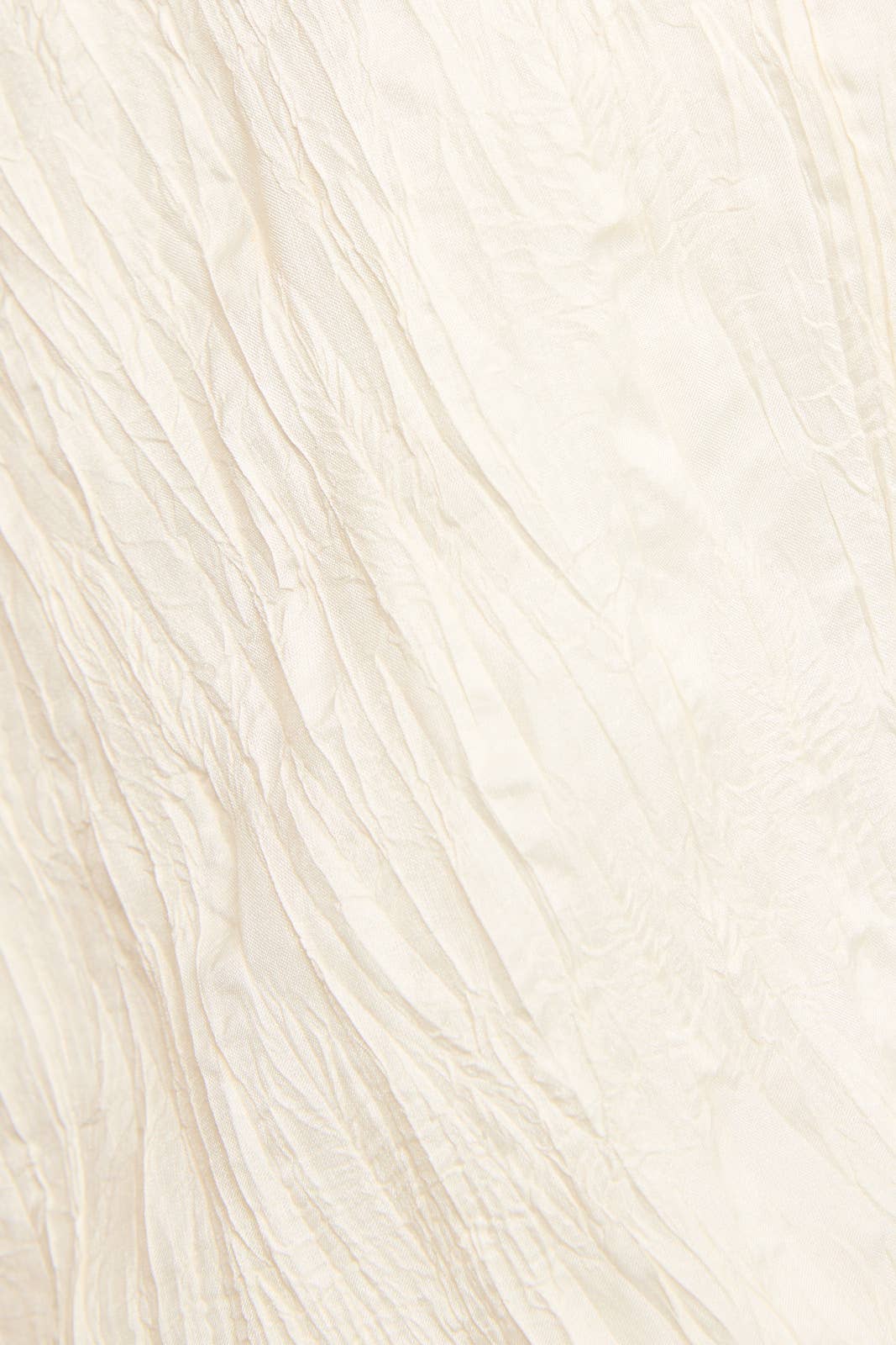 V-NECK WAIST SMOCKED AND RUFFLE DETAIL ROMPER: IVORY