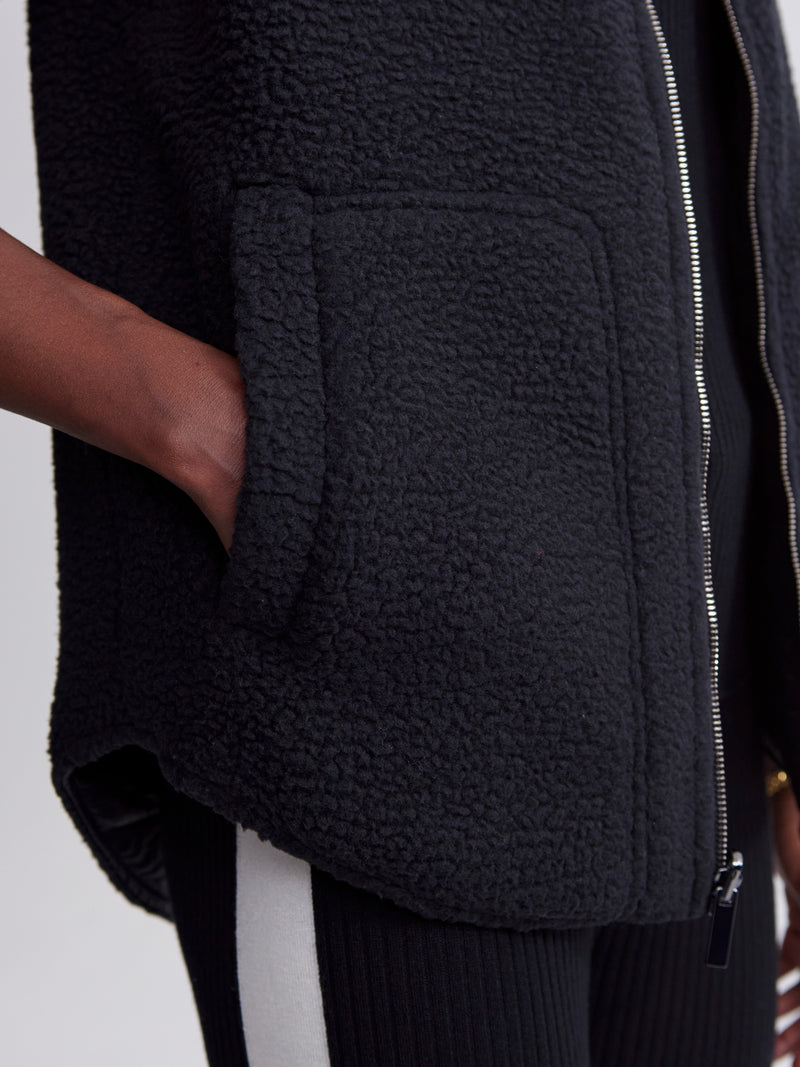 VARLEY: ELLIS REVERSIBLE GILET 2.0